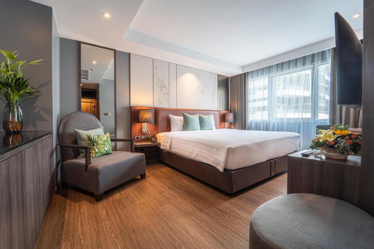 מלון Novotel Living Sukhumvit Legacy 4*