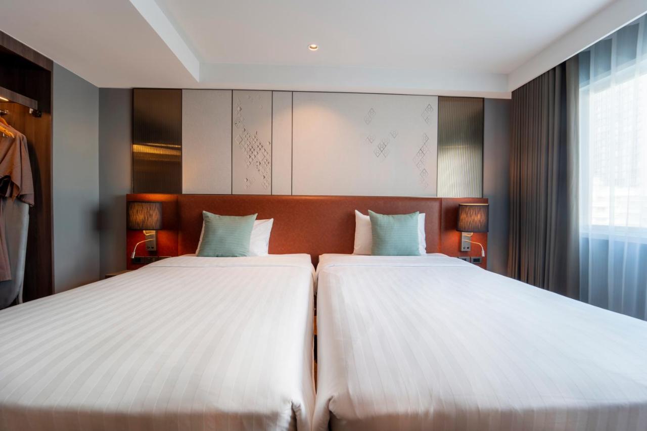 Novotel Living Sukhumvit Legacy מלון בנגקוק