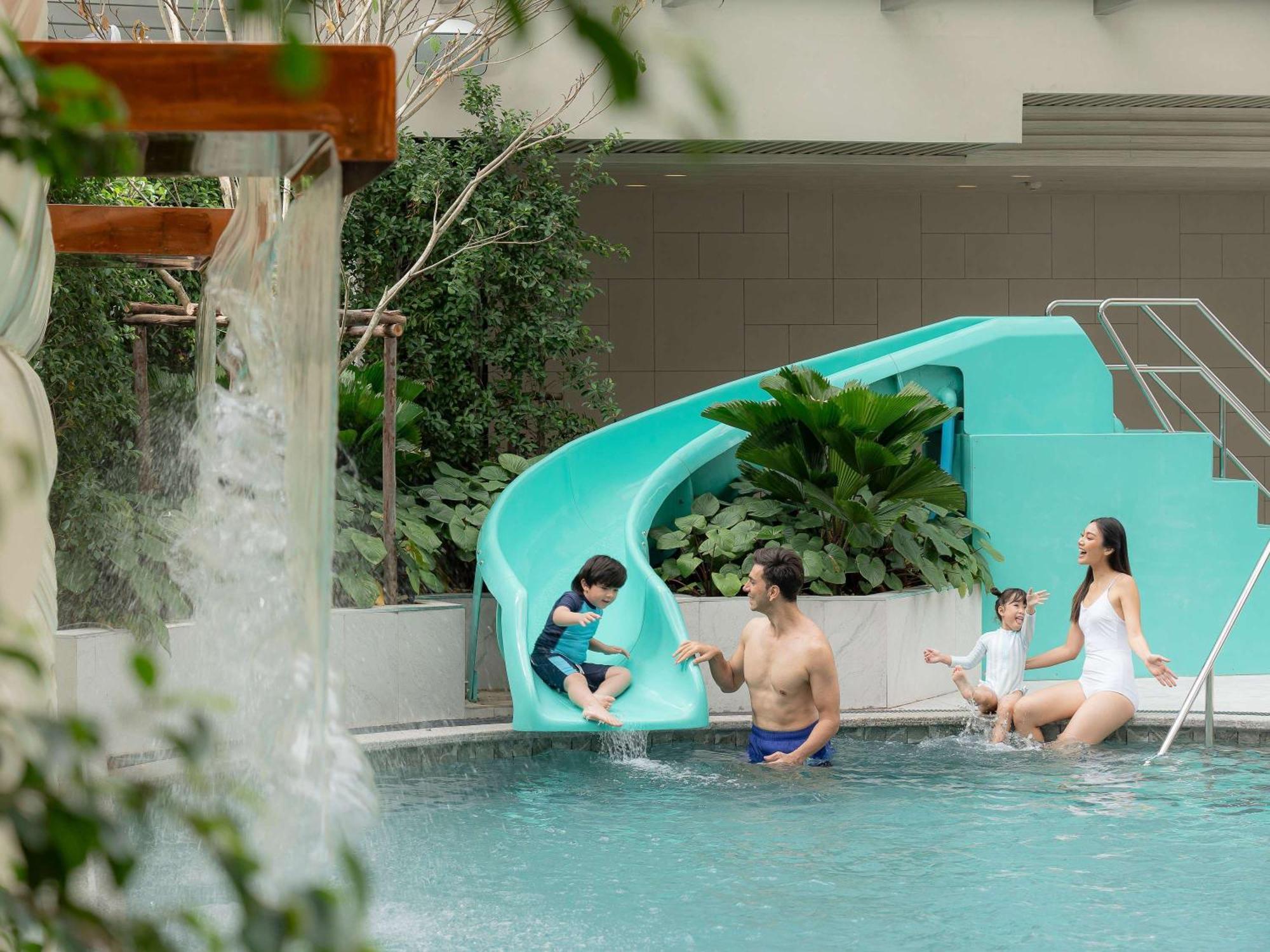מלון Novotel Living Sukhumvit Legacy בנגקוק