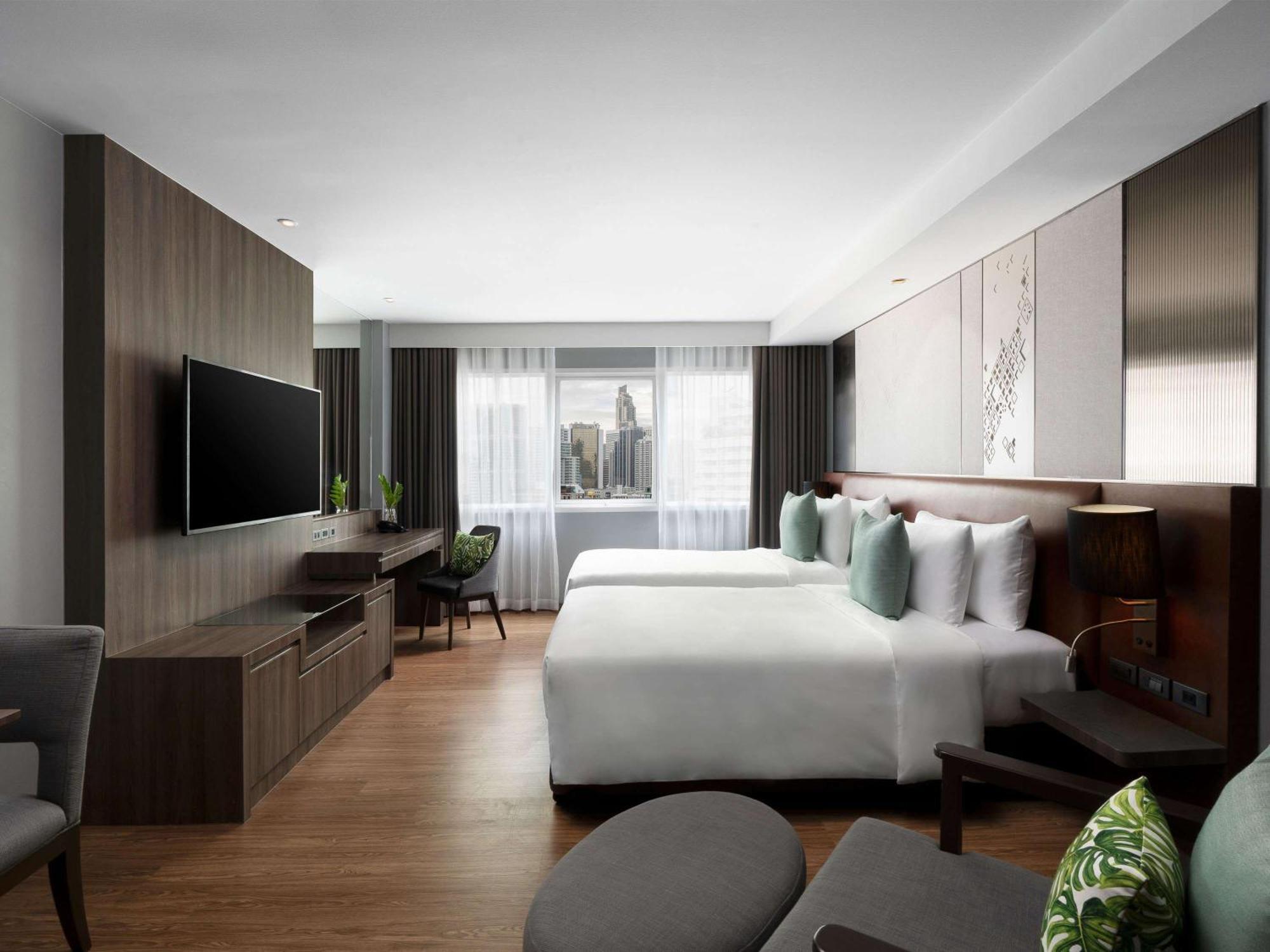 Novotel Living Sukhumvit Legacy 4* בנגקוק