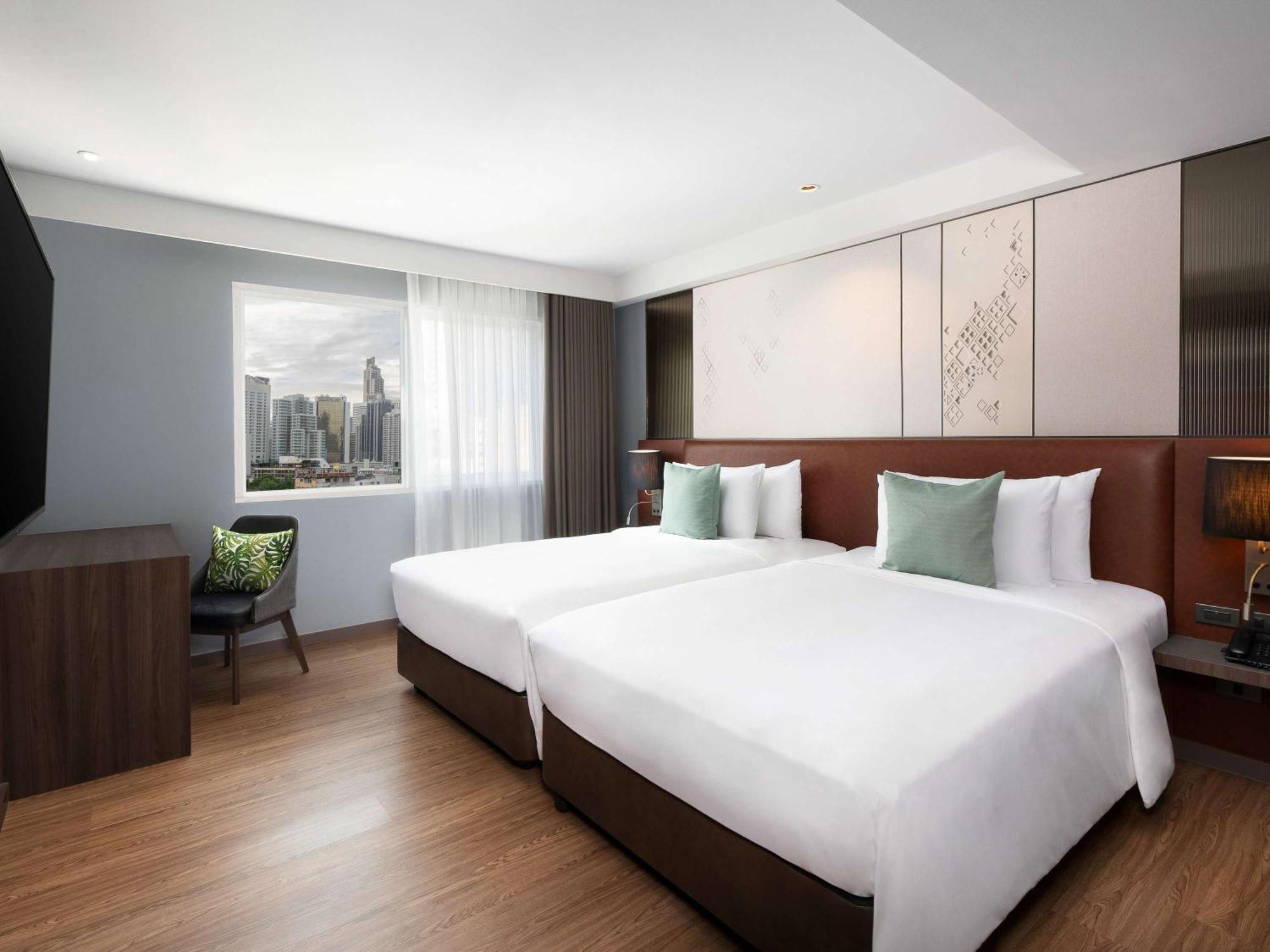 Novotel Living Sukhumvit Legacy מלון 4*