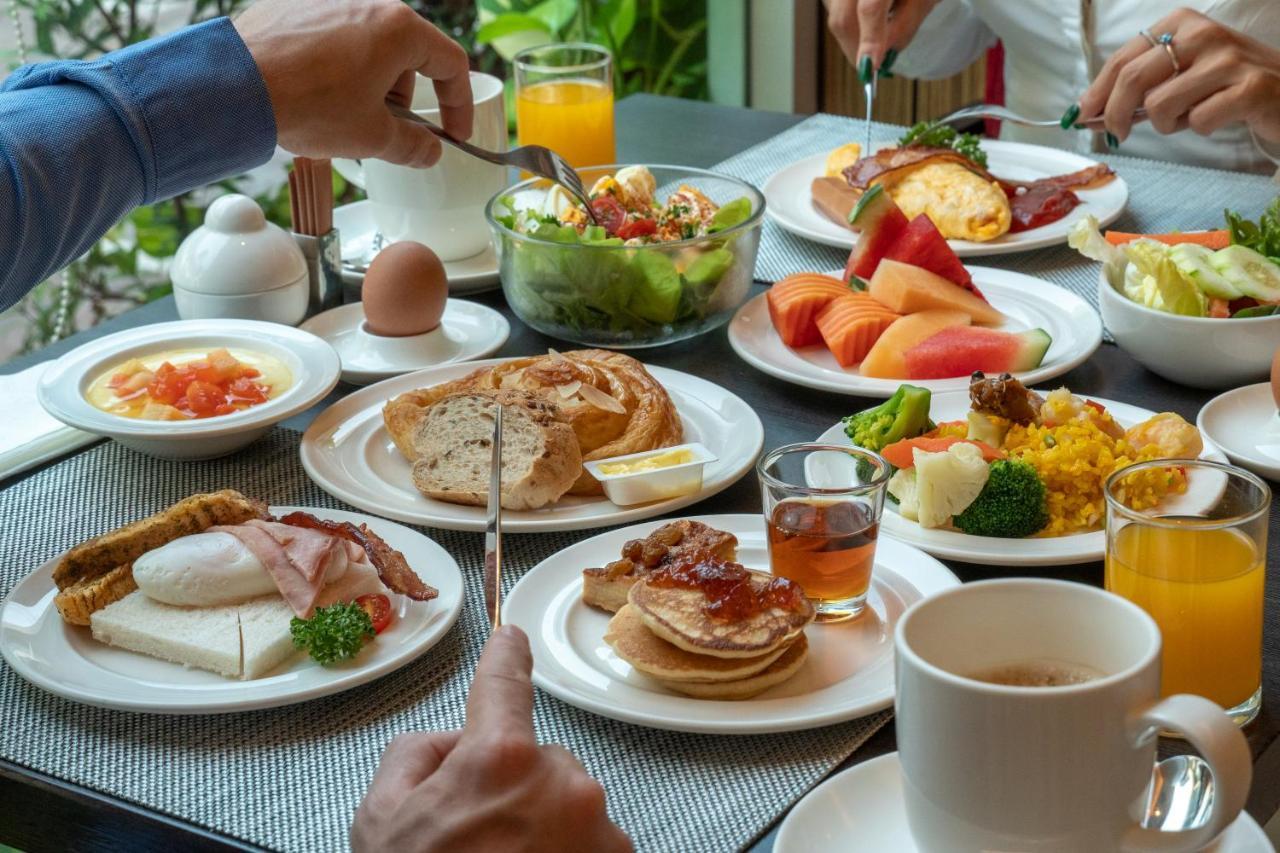 Отель Novotel Living Sukhumvit Legacy Бангкок